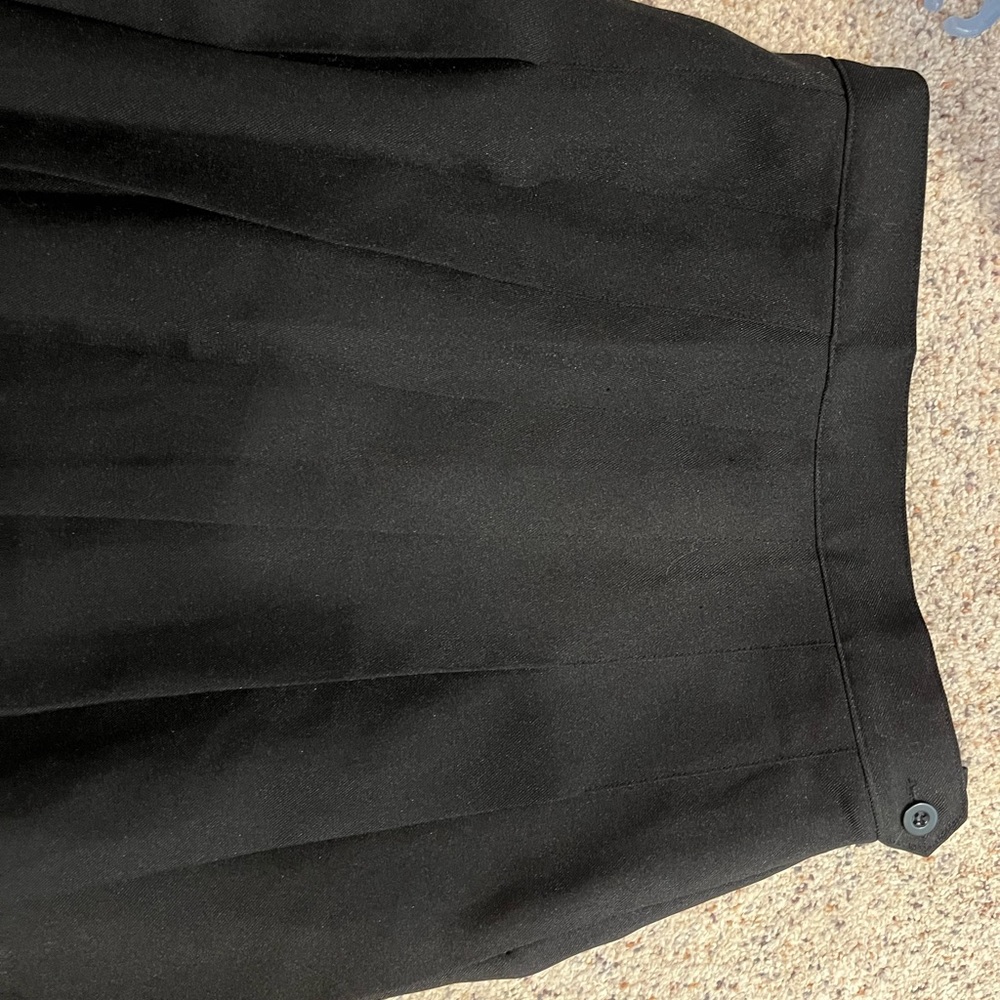 BLACK PLEATED SKIRT - Picture 5 of 7